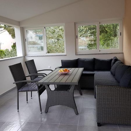Relax Zone III Apartment Malinska Exterior photo